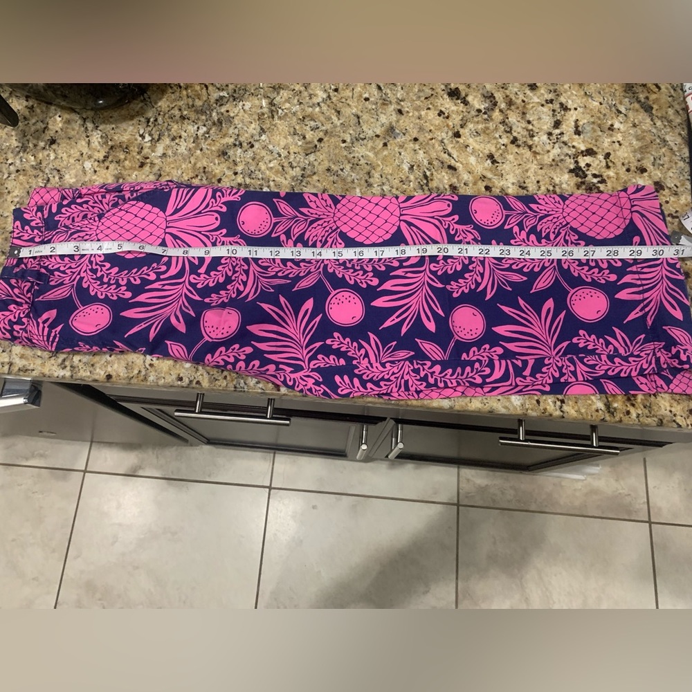 Lilly Pulitzer size 8 cropped pants